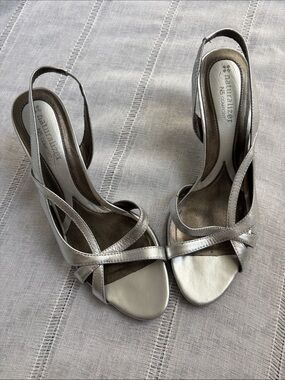 Naturalizer “Prissy” Silver Metallic Crisscross Slingback Heels